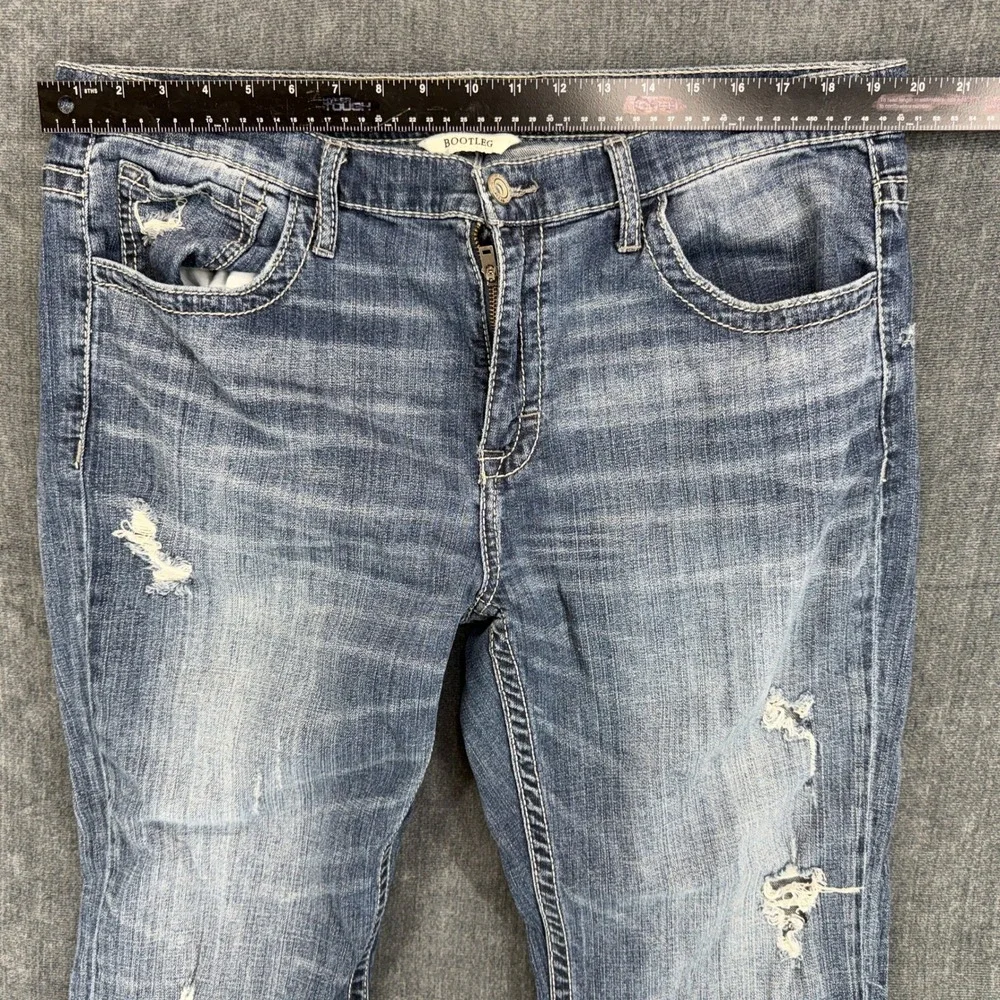 BKE Tyler Jeans Mens 40L Blue Cotton Blend Regular Bootleg Distressed Med Wash